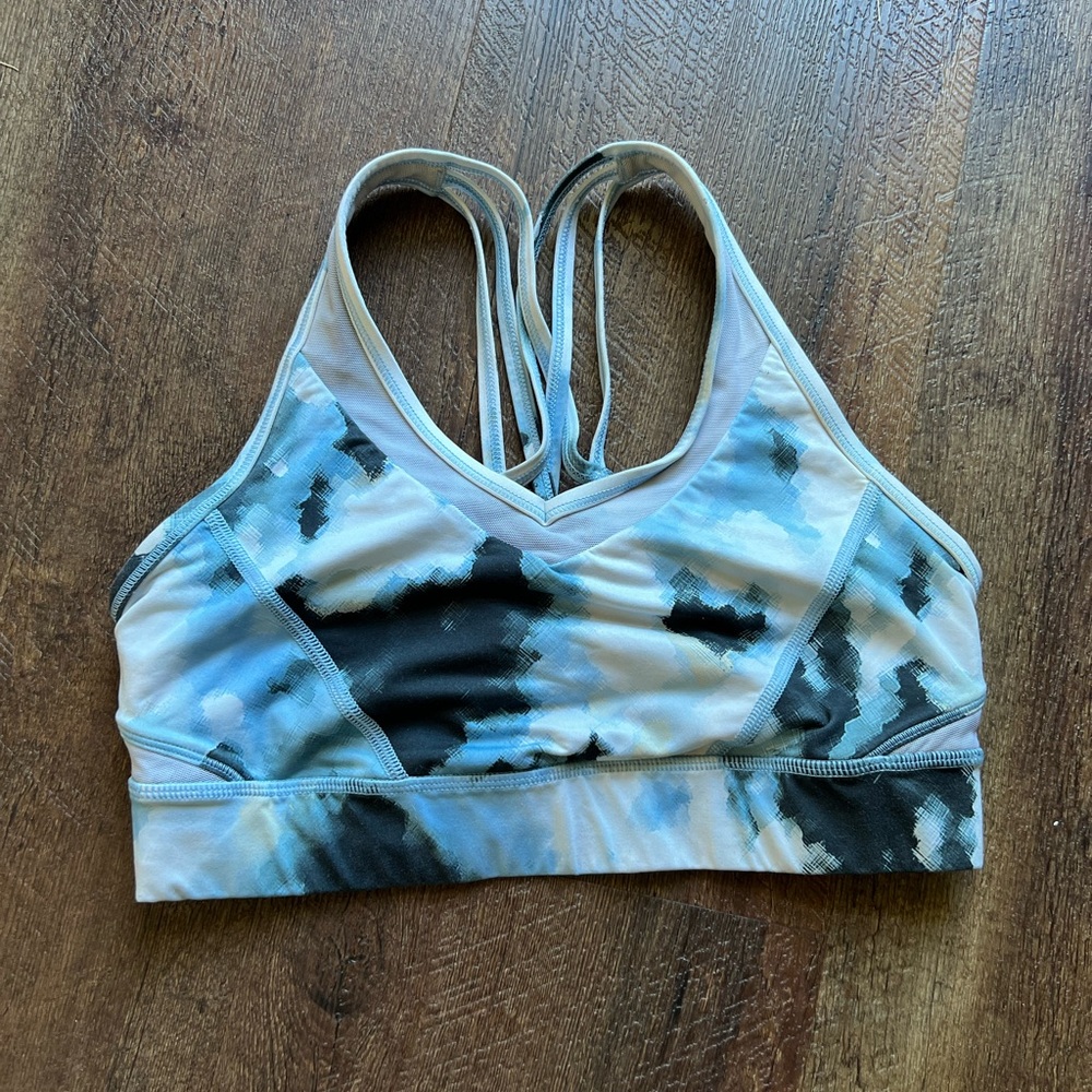 Lululemon sports bra